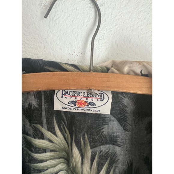 Pacific Legend Hawaiian Floral Palm‎ Tree Sleeveless Button Down Top - Picture 3 of 4